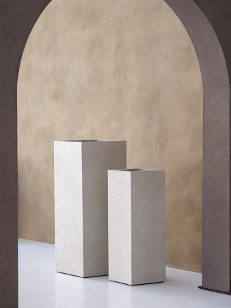Кашпо Grigio high cube antique white L40 W40 H100 см